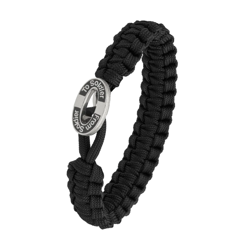 From Soldier to Soldier armbånd m. sølv lås m. sort tekst