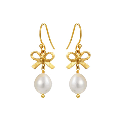 Susanne Friis Bjørner - Ørering (bøjle) medhvid ferskvandsperle